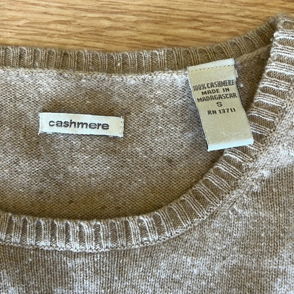 Cashmere Tee - Picture 2 of 3